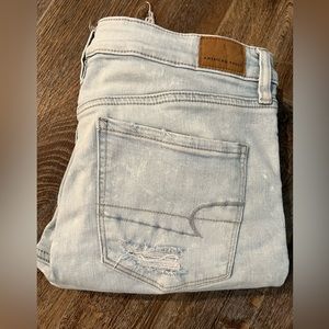 American Eagle distressed jeans size 12…button fly